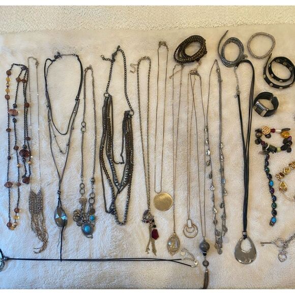 Silver Necklaces with Chunky Pendants and Delicate Chains - Picture 1 of 9